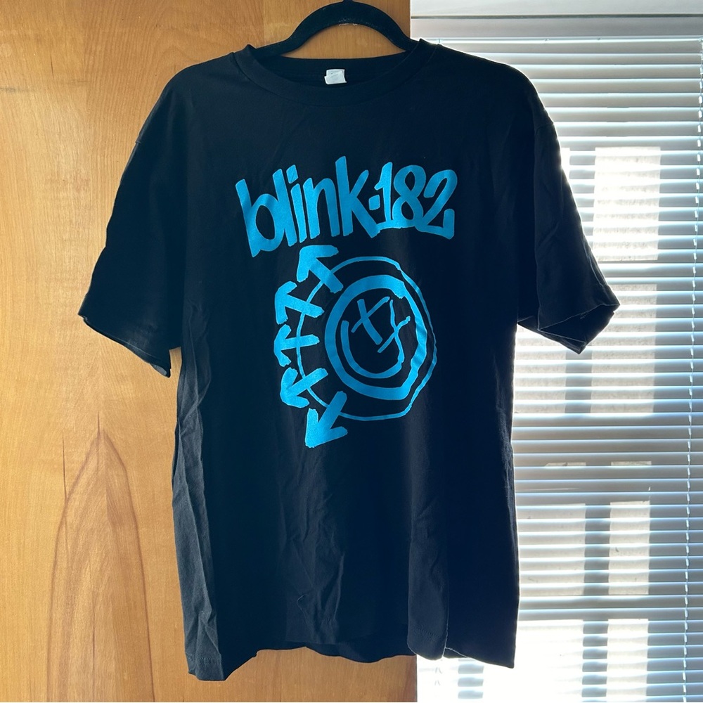 NEW Blink-182 Tee